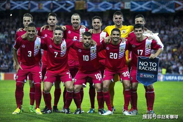 阿森纳可让马丁内利移到右路，或冬窗寻求补强